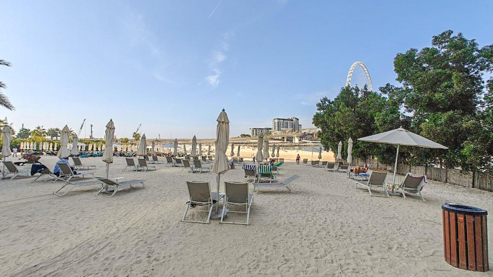 Lavish 3br With Pool Access In Al Bateen Apartment *