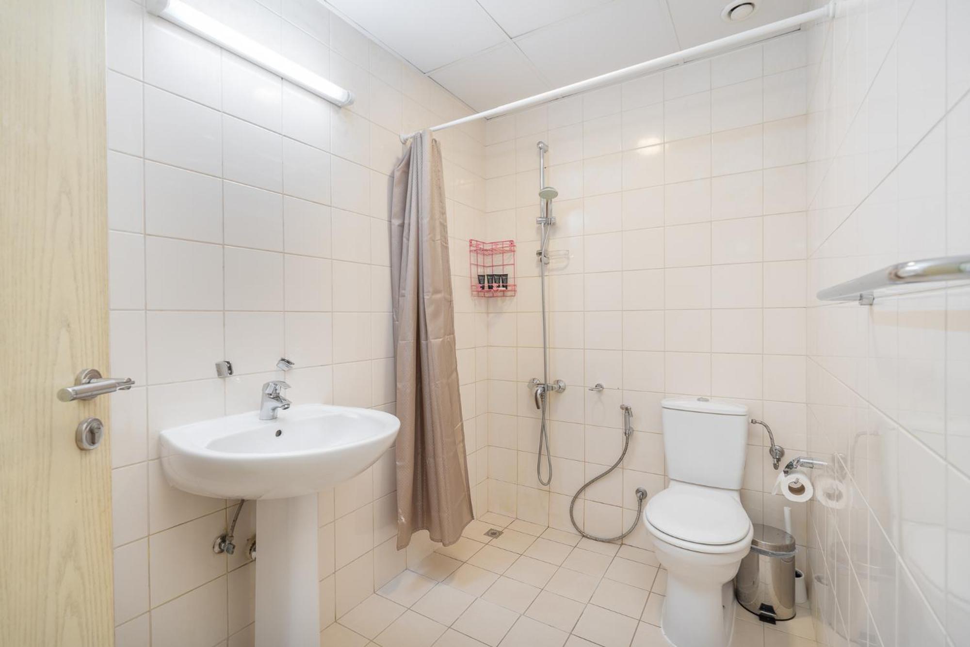Lavish 3br With Pool Access In Al Bateen * Dubai